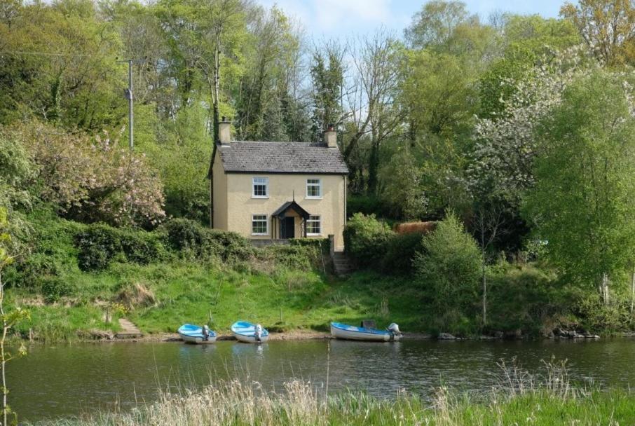 Belle Isle Castle&Cottages Enniskillen Extérieur photo